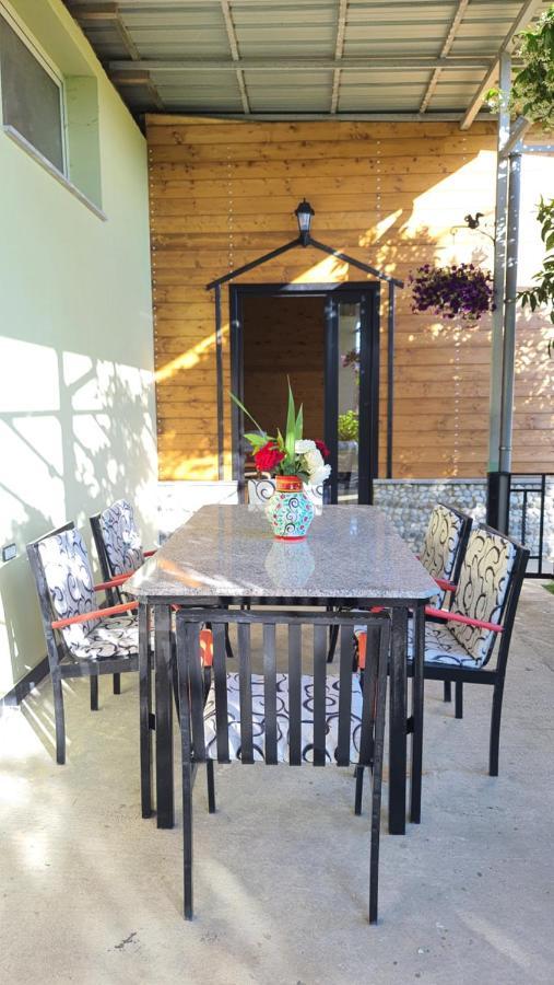 Room With Private Garden Shkoder Exterior photo